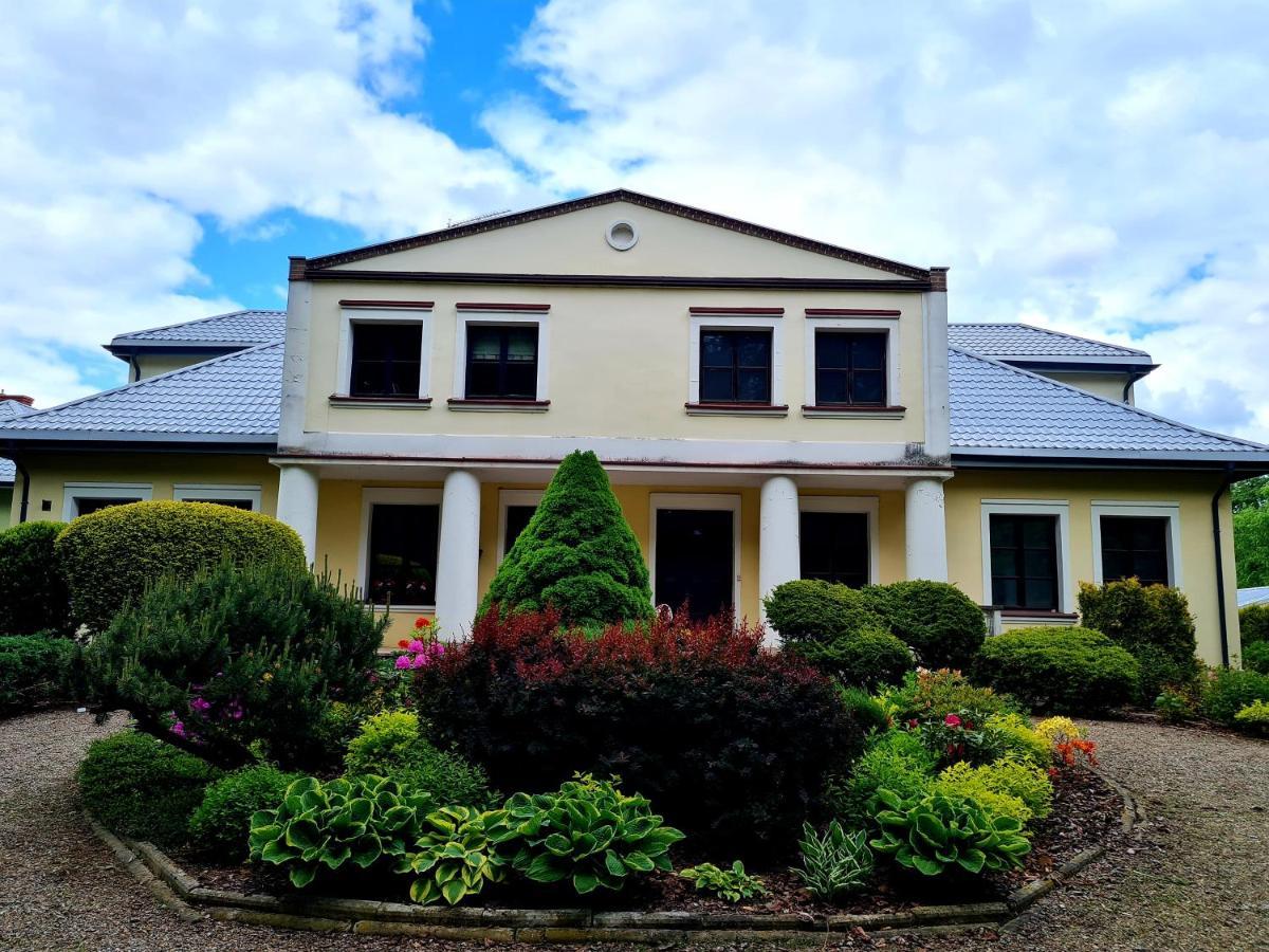 Wrzosowe Siedlisko Villa Czosnow Exterior photo